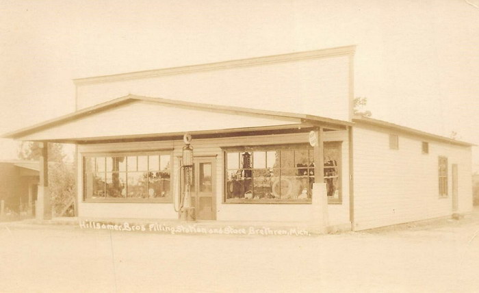 BRETHREN MICHIGAN 1920S RPPC REAL PHOTO POSTCARD HILLSAMER GAS FILLING STATION